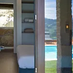 Casa Do Sobreiro / Casas De Basto Celorico De Basto