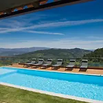 Casa Do Sobreiro / Casas De Basto Celorico De Basto
