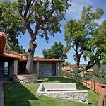 Casa Do Sobreiro / Casas De Basto Villa
