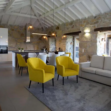 Casa Do Sobreiro Casas De Basto 빌라